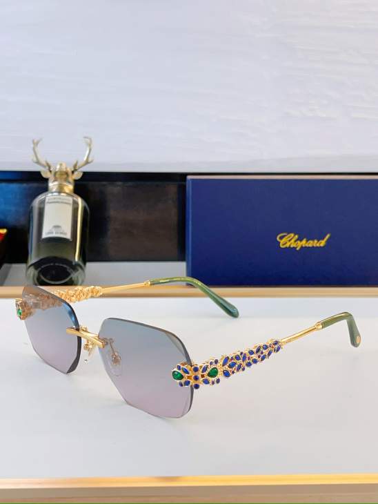 Picture of Chopard Sunglasses _SKUfw80049862fw